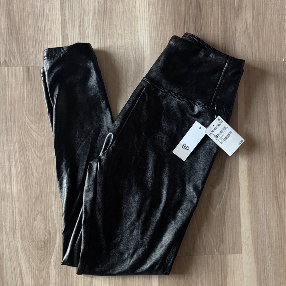 Black Shiny Leggings